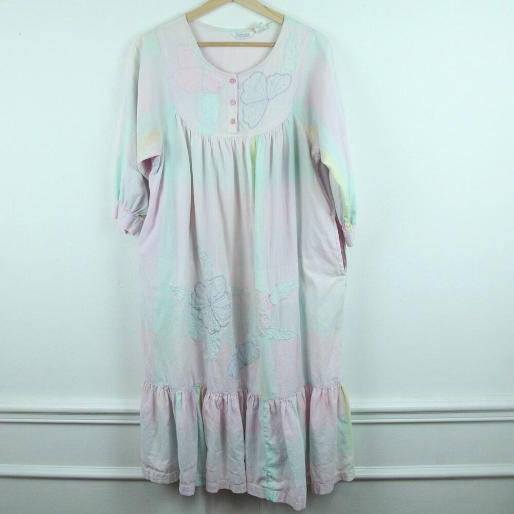 Vintage Medium Housedress Pastel Plaid Butterfly Cottagecore 80s Feminine Granny